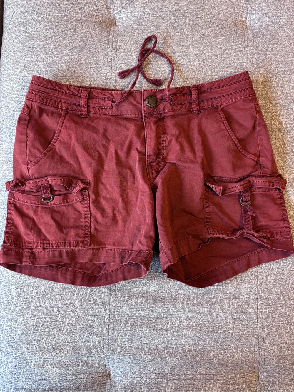 Sonoma Goods For Life Burgundy Cargo Utility Shorts Women's Size 2